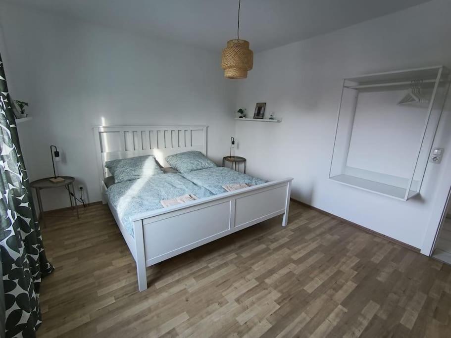 Comfortable Apartment With Balcony Bochum Bagian luar foto